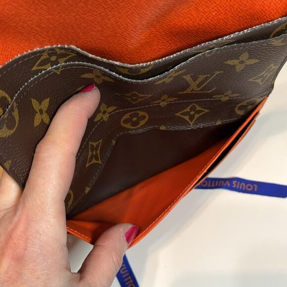 Louis Vuitton Monogram Josephine Wallet Chili Red EUC Retail $800 - Picture 7 of 15